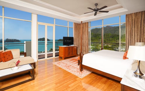 Grand Corner Duchess Sea View